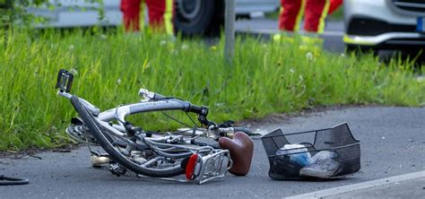 Wismar Radfahrer Bei Verkehrsunfall Schwer Verletzt