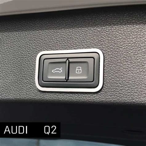 Audi Q2 リアトランクスイッチトリム 1pcs シルバーヘアライン調 アウディ 内装パーツ インテリア アクセサリー カスタム Audi Q2 Rear Trunk Ram ヨーロッパ