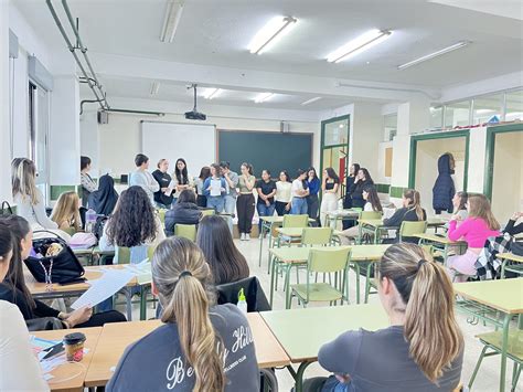 Alumnado De Cfgs Educaci N Infantil Celebrando El D A Internacional De