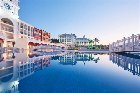 Buying a Hotel Business: Pros, Cons, and Pitfalls ‖ Eli Deal