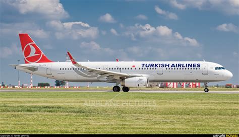 TC JTG Turkish Airlines Airbus A321 at Prague Václav Havel Photo