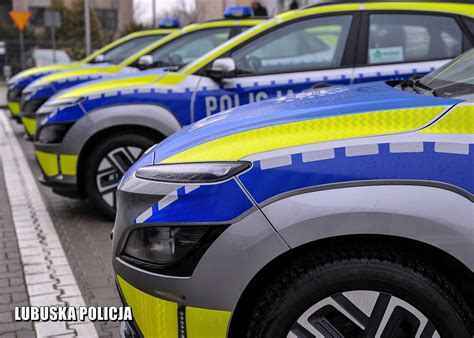 Świąteczny prezent za 900 tys zł czyli nowe elektryki dla policji