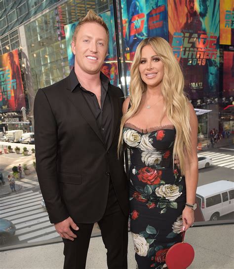 Kim Zolciaks Husband Kroy Biermann Files For Divorce For Second Time