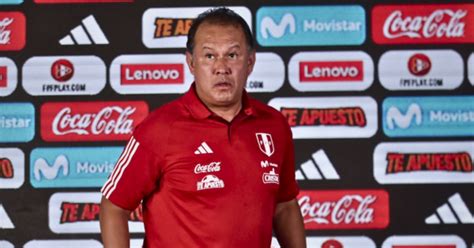 No Va M S Juan Reynoso Deja De Ser T Cnico De La Selecci N Peruana