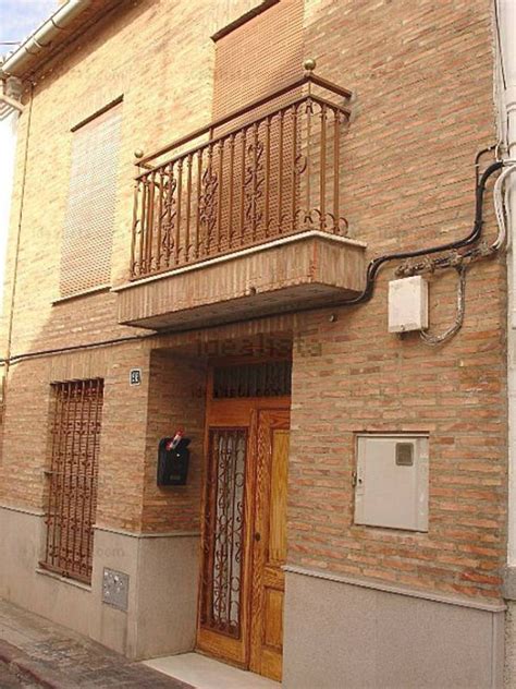 Chalet Adosado En Venta En Calle San Jose Zona Calle Valencia La