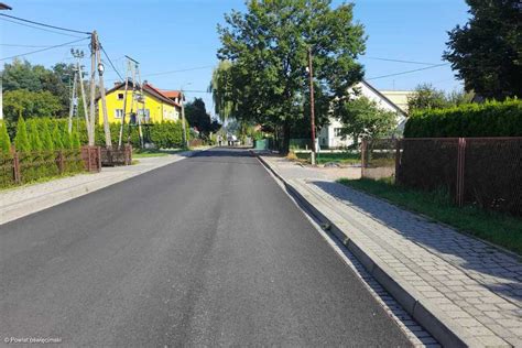 Wymienili Asfalt Na Drodze Powiatowej Ulicy Kongresowej W Zatorze