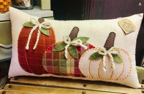 Pin By Lucy Olivieri On Autumn In Fall Crafts Diy Fall Sewing