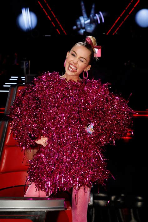 The 15 Craziest Outfits Miley Cyrus Wore on The Voice - The Voice Season 11