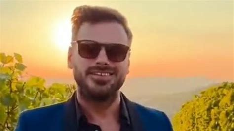 Stjepan Hauser pokušao biti romantičan pa postao meta ismijavanja