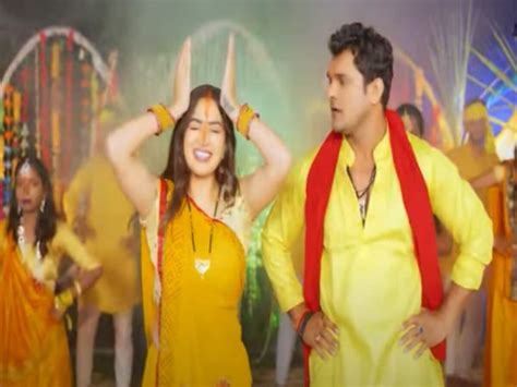 Khesari Lal Yadav New Song Released Before Chhath Chala Ganga Kinare भाभी के साथ गंगा किनारे