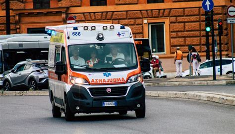 21enne Morto Investito Da Due Auto Vicino Alla Stazione Labaro A Roma