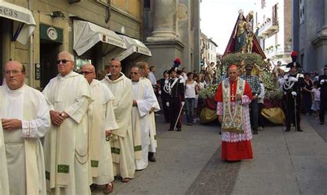 Chiesa Di Torino In Lutto Morto Il Card Poletto Giubileo