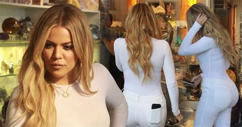 Khloe Kardashian Shows Off Some Major Curves Mirror Online