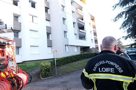 Au Terme De Plusieurs Mois De Conflit Avec Ses Voisins Roanne Il