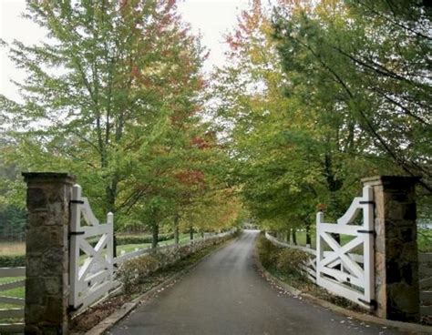 5 Awesome Farmhouse Driveway Entrance Gate Ideas Dreams Farm