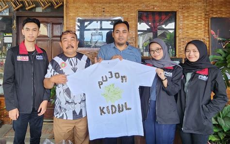 Giat Kelompok 25 PMM Mahasiswa UMM Kembangkan Produk Batik Ecoprint