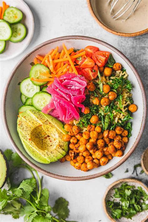 This Spicy Chickpea Avocado Rice Bowl Will Be Your New Favorite Lunch