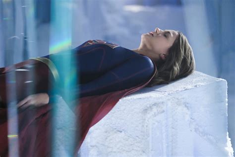 Supergirl 2×22 “nevertheless She Persisted” Poster Promo And Hi Res Photos Supergirl Maid