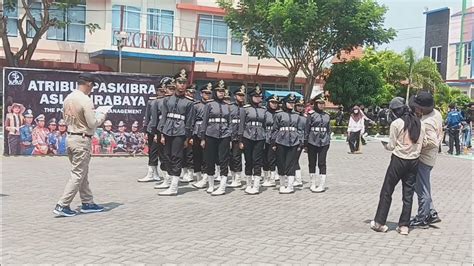 Penampilan Paskibra Sma Muhammadiyah 1 Surabaya Di Lkbb Peleton Youtube