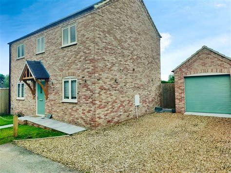 3 Bedroom Detached House For Sale In Back Road Elm Wisbech Pe14 0ax