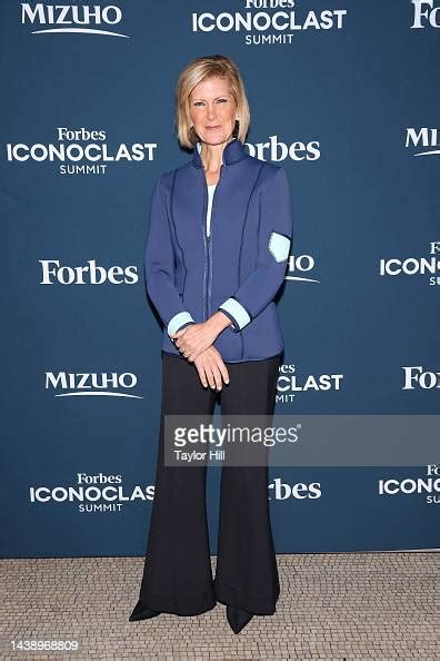 Mary Callahn Erdoes attends the 2022 Forbes Iconoclast Summit at New ...