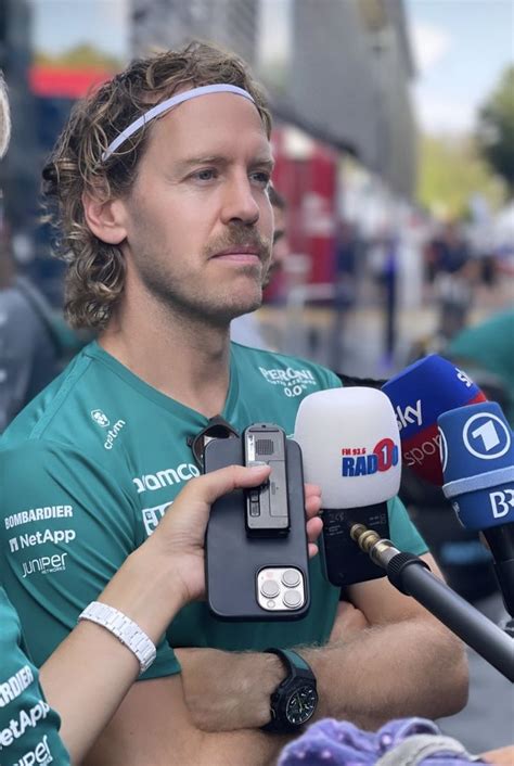 Jorge Kasokws adlı kullanıcının Sebastian Vettel panosundaki Pin