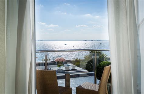 Wedding Venue in Southend on Sea , Roslin Beach Hotel | UKbride