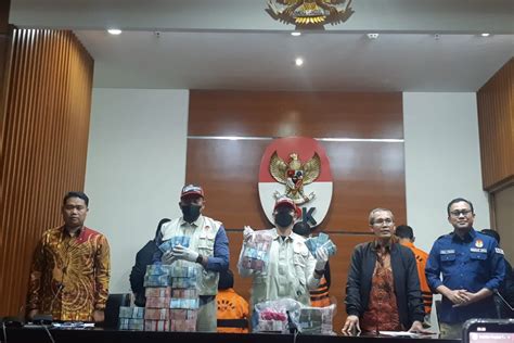 KPK Pastikan Tangkap 28 Orang Dalam OTT Bupati Meranti Ini Daftarnya