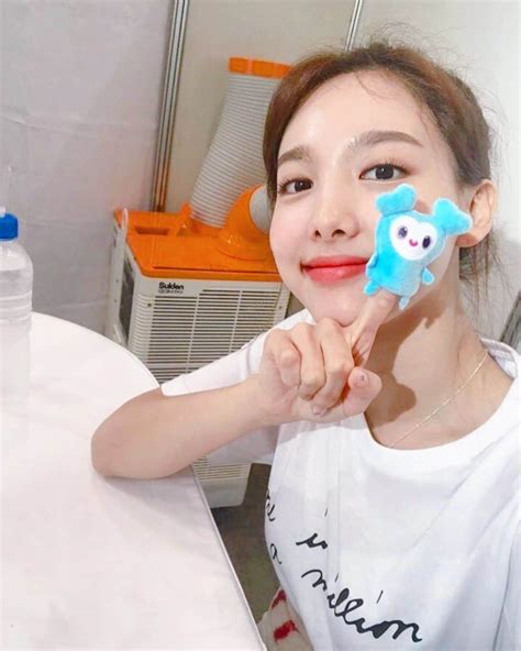 ナヨンさんのインスタグラム写真 ナヨンinstagram「나부리 💙 Twice 트와이스 Nayeon 나연」8月21日