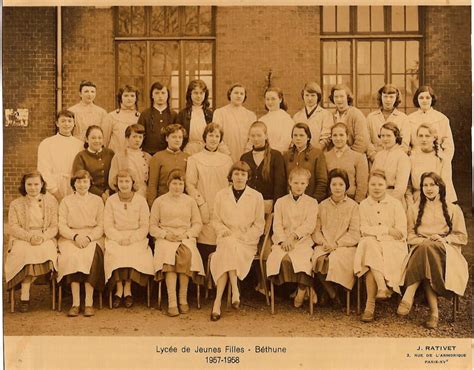 Photo de classe Classe de 3 ieme classique de 1958 Lycée De Jeunes