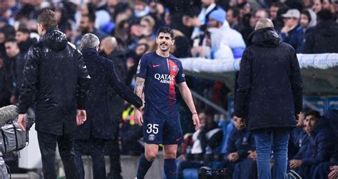 PSG La Raison Logique Des Deux Matchs De Suspension Pour Beraldo