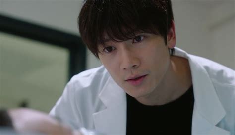 Ji Sung Ji Sung Doctor Men