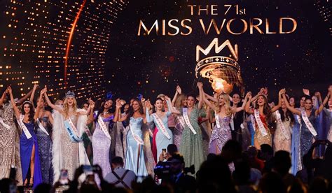 Czech Republic Krystyna Pyszkov Crowned Miss World In Mumbai Lens