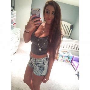 Beautiful MIC Porn Pic