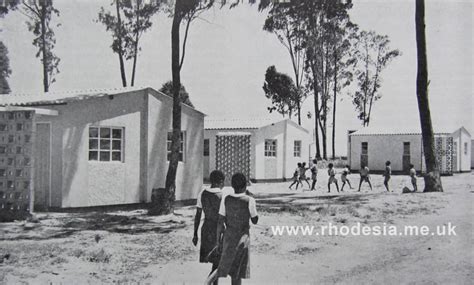 African Housing 1960 - Window on Rhodesia