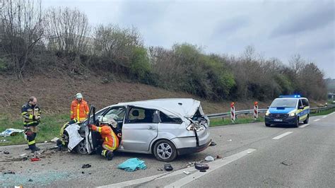 Zwei Tote Nach Unfall An Der Kaufland Kreuzung