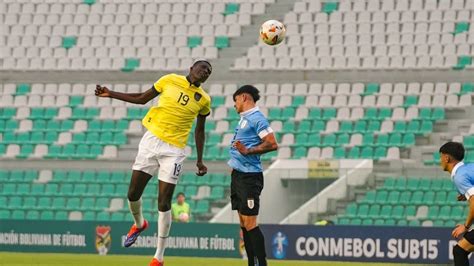 En Un Atrapante Partido Uruguay Y Ecuador No Aprovecharon Las