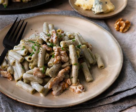 Pasta De Guisantes Con Salsa De Gorgonzola Y Nueces Recetas Cecotec