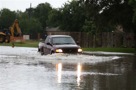 Lluvias Provocan Severas Inundaciones En Texas Se Reporta Un