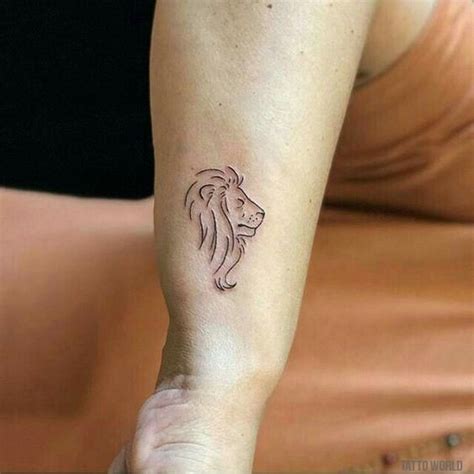 Simple Lion Tattoo Designs