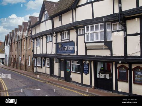 Aylesford High Street in Kent Stock Photo - Alamy