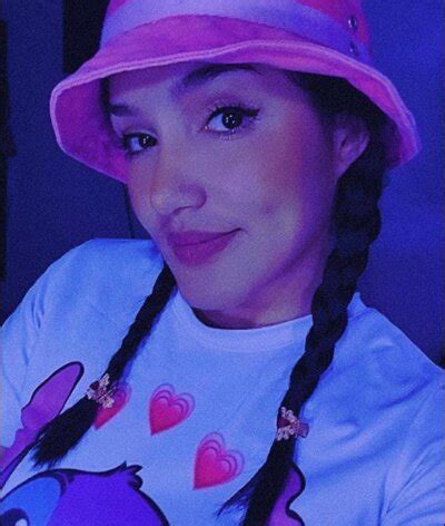 Ginebra Lourdes Stripchat Webcam Model Profile Free Live Sex Show Cam Joy