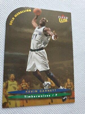 Kevin Garnett 2003 04 FLEER ULTRA GOLD MEDALLION 52 TIMBERWOLVES