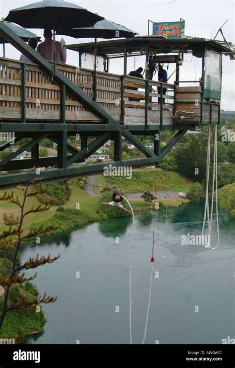 Taupo Bungy Hi Res Stock Photography And Images Alamy