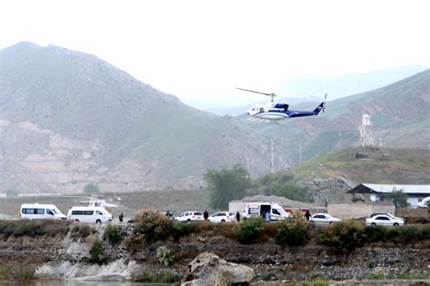 Srušio se helikopter kod havajskog ostrva Jedna osoba poginula dve se