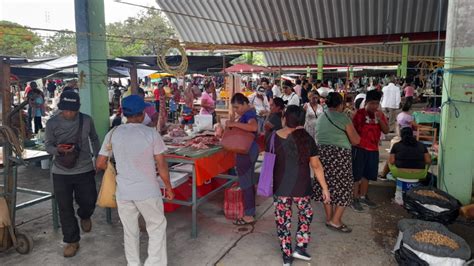 Habitantes De Hidalgo Y Veracruz Convergen En Tianguis De Atlapexco