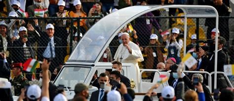 Le pape conclut sa visite historique en Irak devant des milliers de fidèles