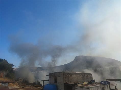 Paura A Bagheria Per Due Incendi In Azione Un Elicottero E Un Canadair