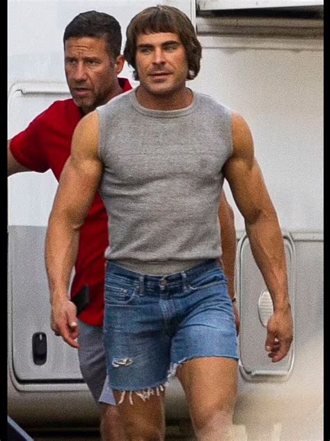 Zac Efron Shows Off Muscles As Pro Wrestler Kevin Von Erich On Set Of