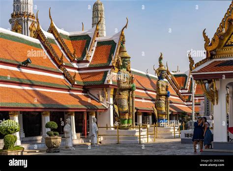 Wat Phra Kaeo der buddhistische Tempel des Königs Großer Palast